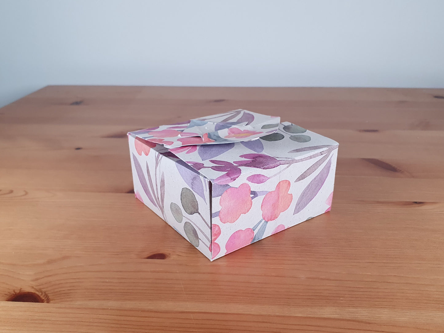 FREE DELIVERY-Pure local beeswax candles in Origami gift box