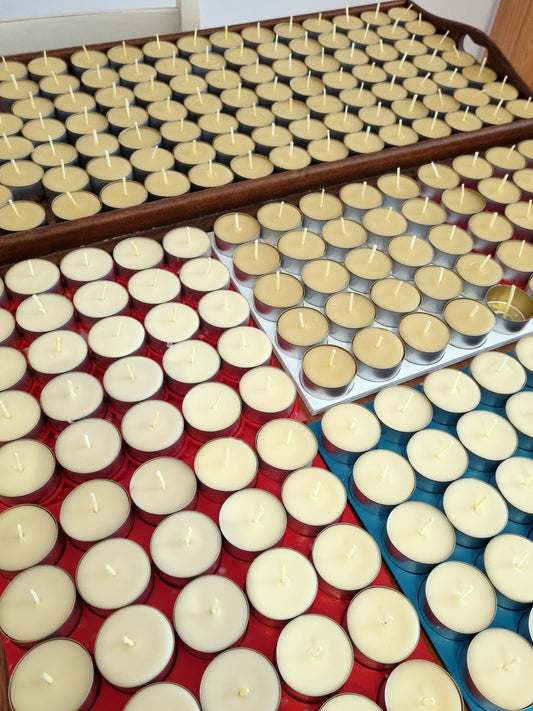 FREE DELIVERY- Scented handmade beeswax tealights, Tea lights, pure cotton wicks, no paraffin Letterbox packaging Premium quality