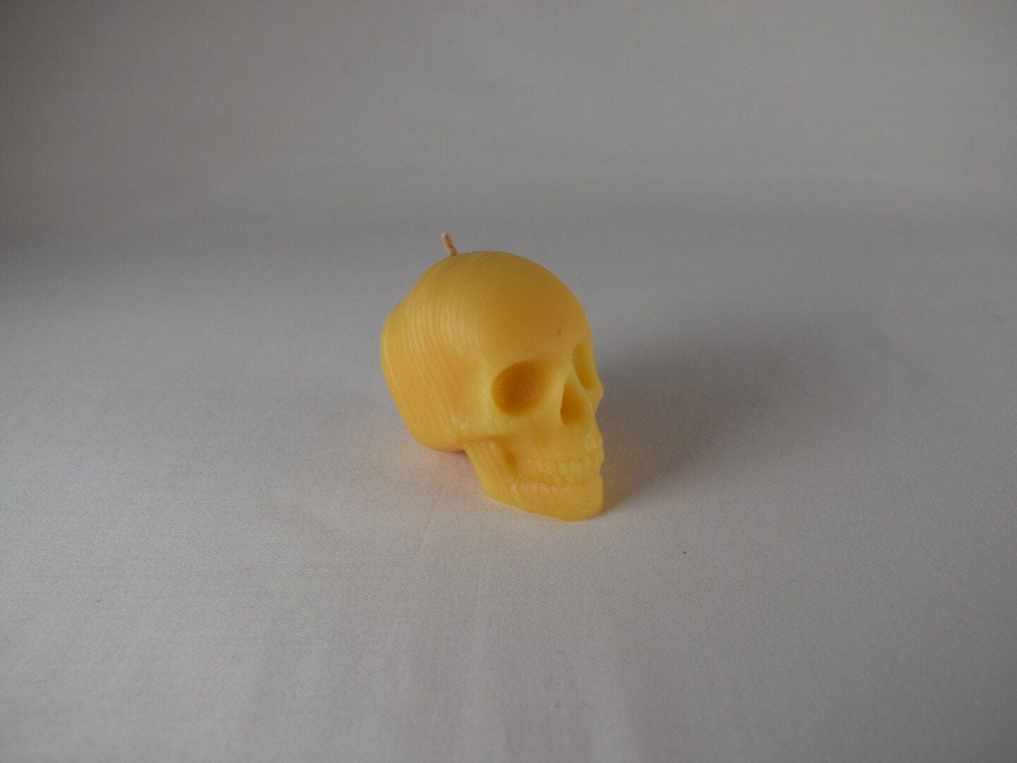 Pure beeswax Halloween skull candle