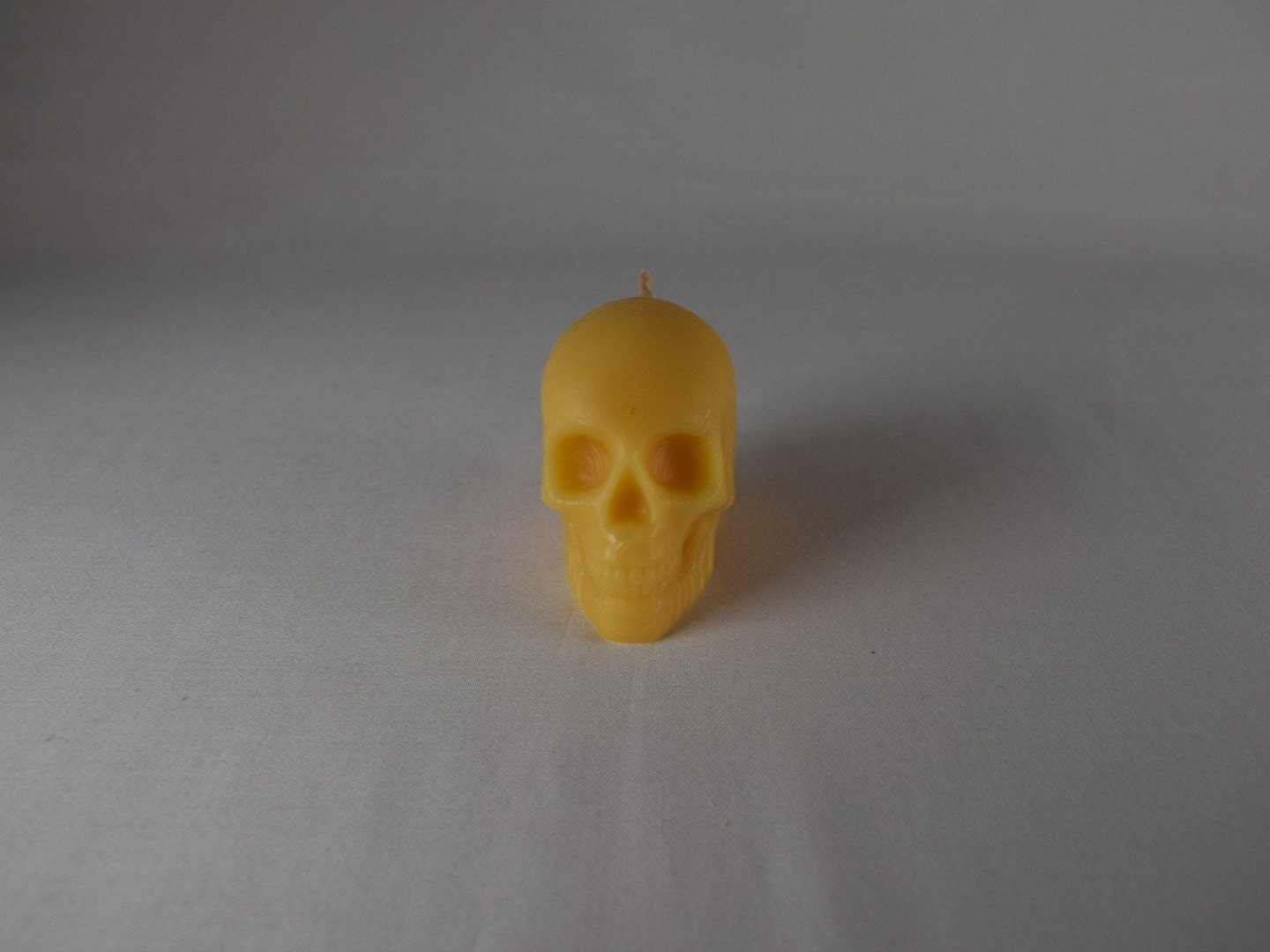 Pure beeswax Halloween skull candle